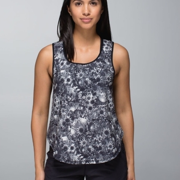 Lululemon Athletica Black and White Floral Athletic Top - Picture 1 of 5
